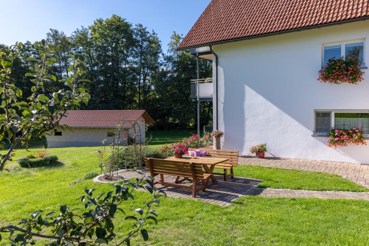 Haus Hilda Fechtig Hotel uhlingen Birkendorf Bagian luar foto